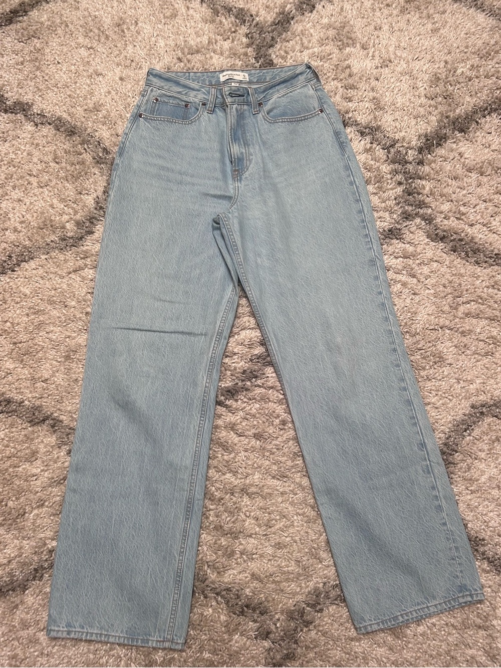 Abercrombie Women’s Loose High Rise Jeans